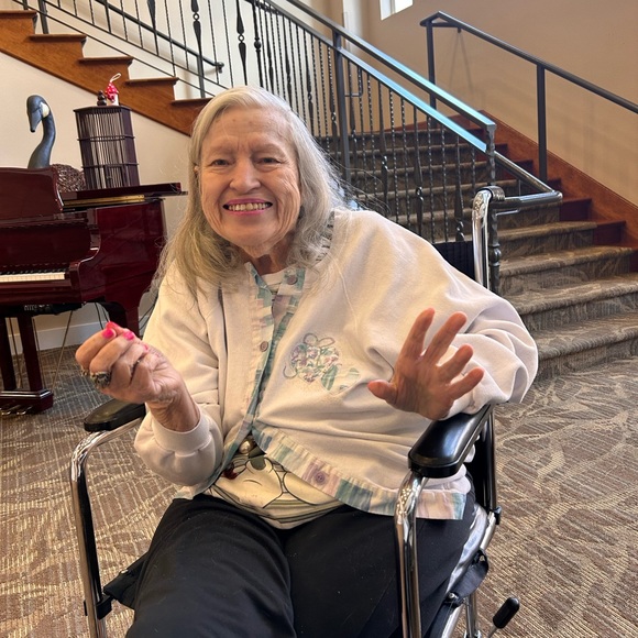 Meet your Posher, Sheryl - Picture 2 of 2